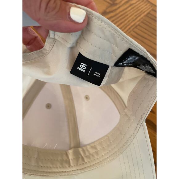 Lifetime fitness snapback hat - Picture 4 of 6